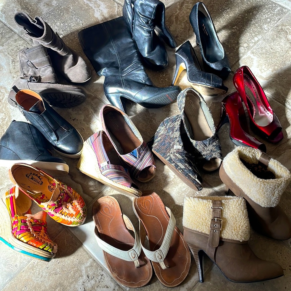 Size 6 Shoe BUNDLE